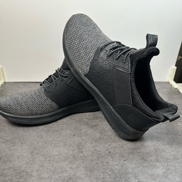 Skechers Men's Classic Fit Delson-Camden/size 10 - Picture 3 of 12